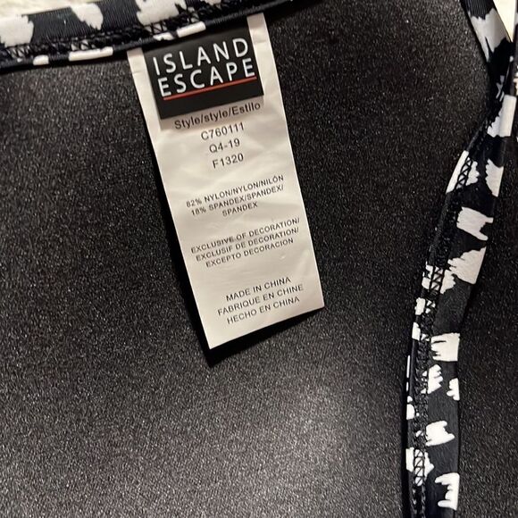 Island Escape Tankini Top - Picture 8 of 10